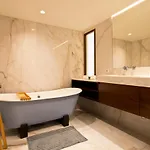 아파트 Boutique Rentals- Hidden Garden Porto's Downtown 포르투