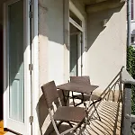 Boutique Rentals- Hidden Garden Porto's Downtown 아파트