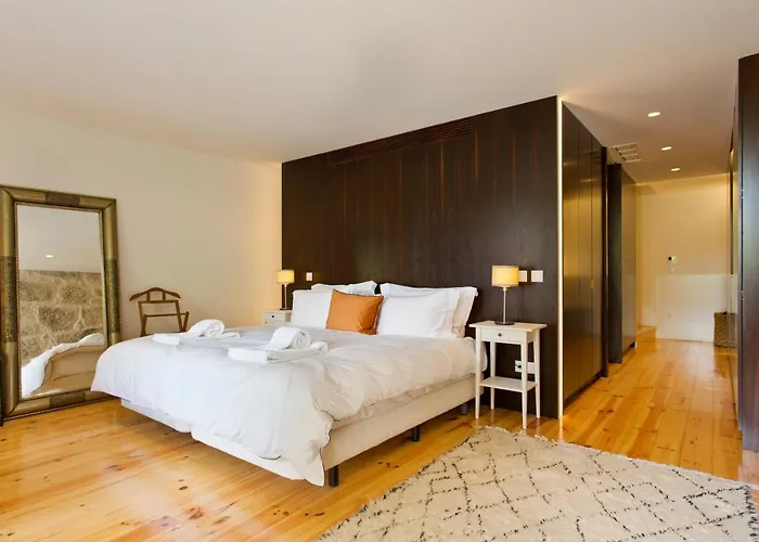 شقة Boutique Rentals- Hidden Garden Porto's Downtown *