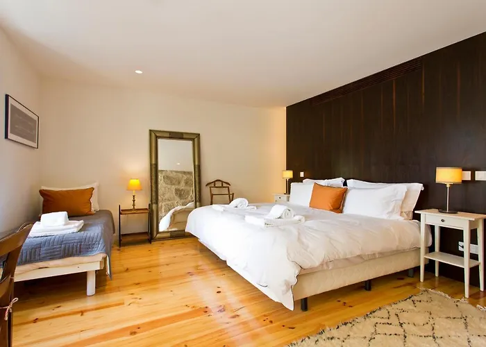 Boutique Rentals- Hidden Garden Porto's Downtown شقة *