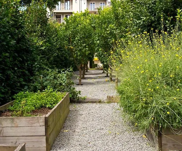 Lejlighed Boutique Rentals- Hidden Garden Porto's Downtown