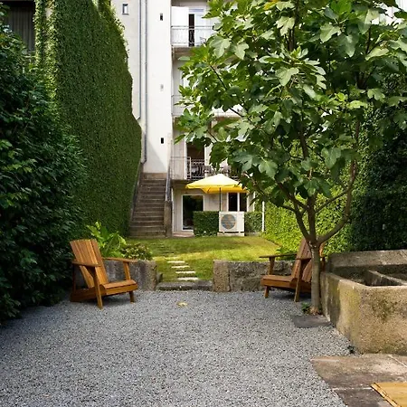 Boutique Rentals- Hidden Garden Porto's Downtown * Porto