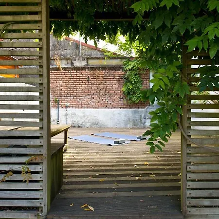 Boutique Rentals- Hidden Garden Porto's Downtown *